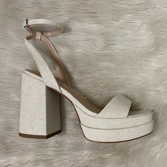 Steve Madden Beige Tan Cream Canvas Chunky Warped Platform Block Heel Sandals - Picture 4 of 8